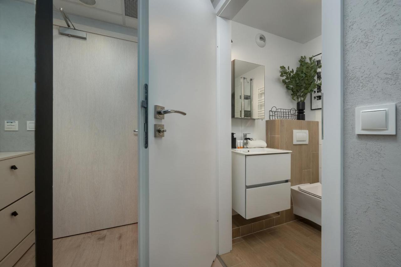 Trendy Studios With Home Office Near Wroclaw Main Station By Noclegi Renters מראה חיצוני תמונה