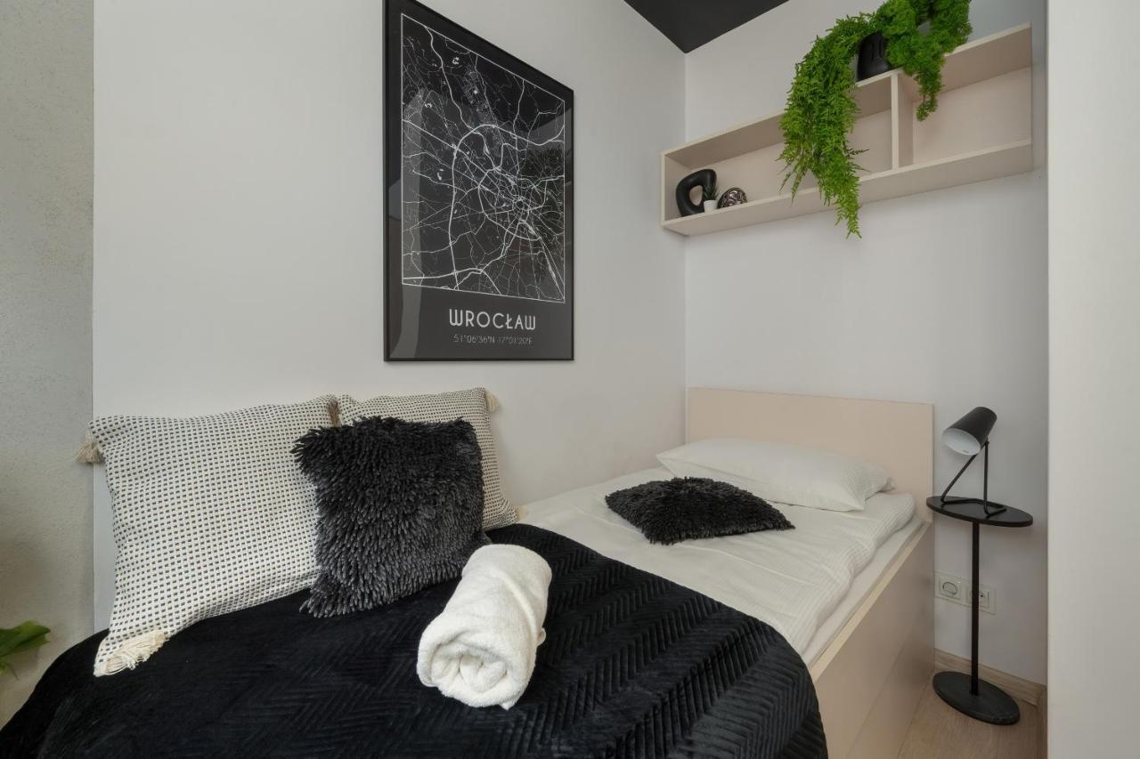 Trendy Studios With Home Office Near Wroclaw Main Station By Noclegi Renters מראה חיצוני תמונה