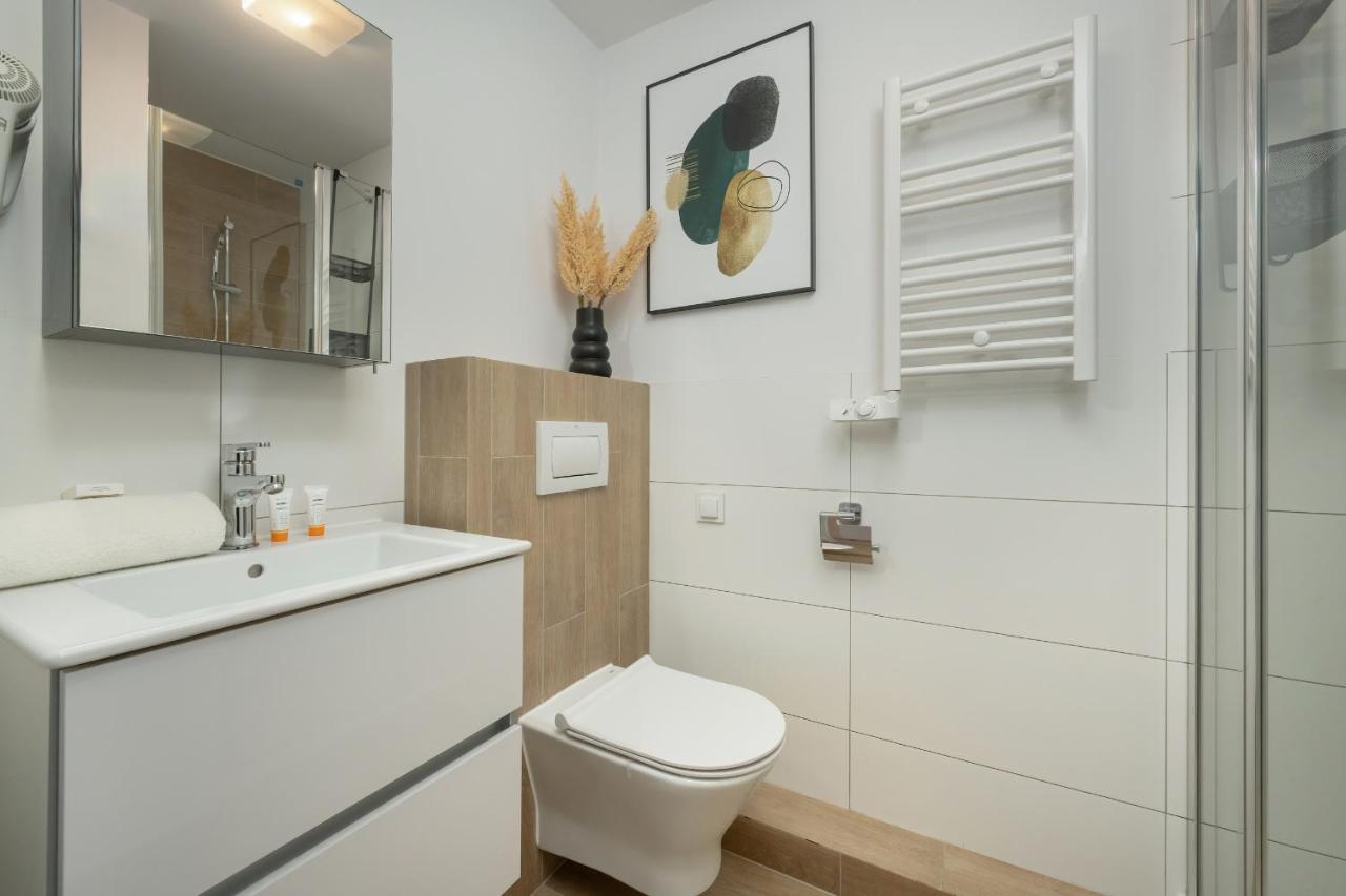 Trendy Studios With Home Office Near Wroclaw Main Station By Noclegi Renters מראה חיצוני תמונה