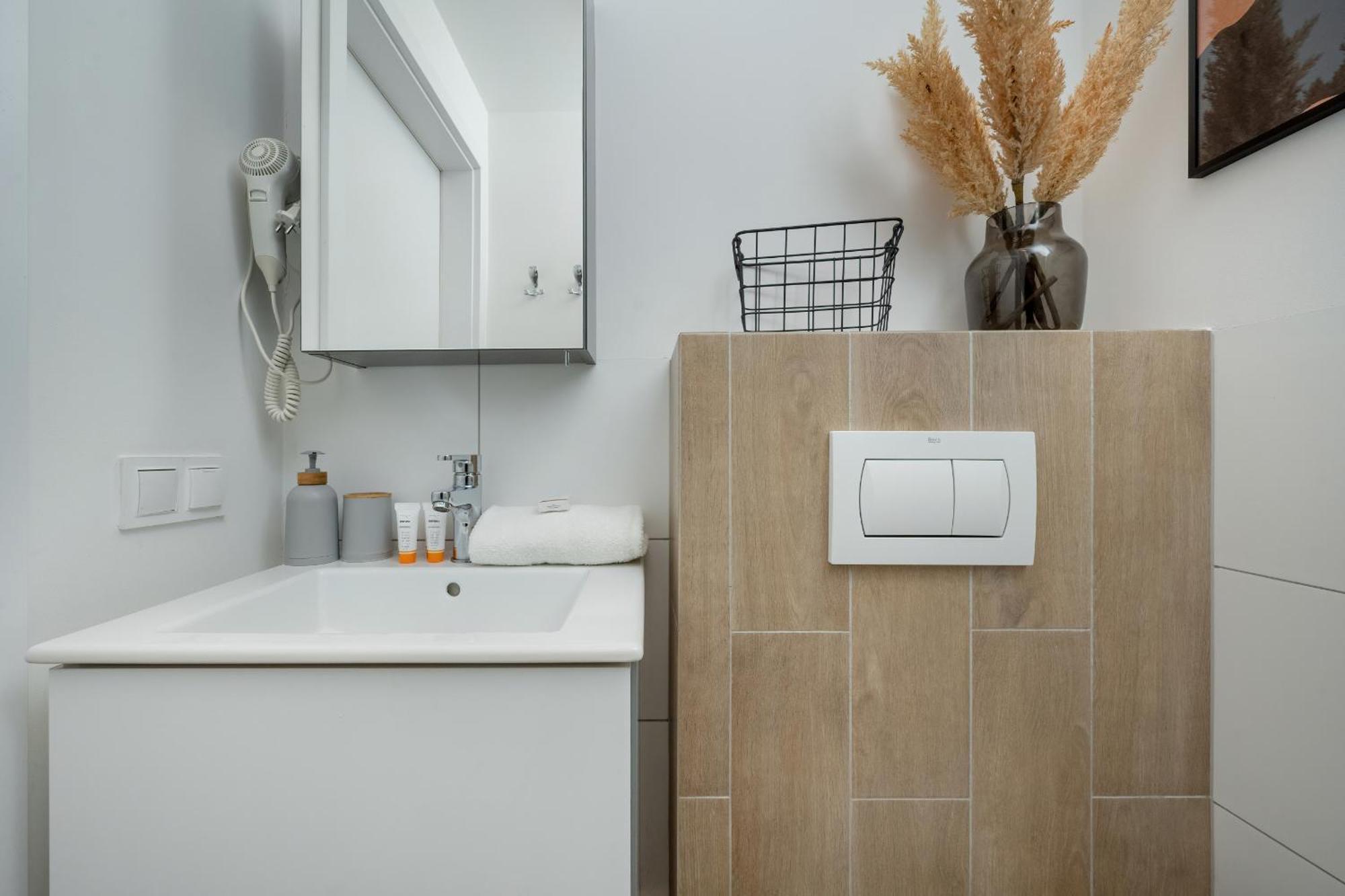 Trendy Studios With Home Office Near Wroclaw Main Station By Noclegi Renters מראה חיצוני תמונה